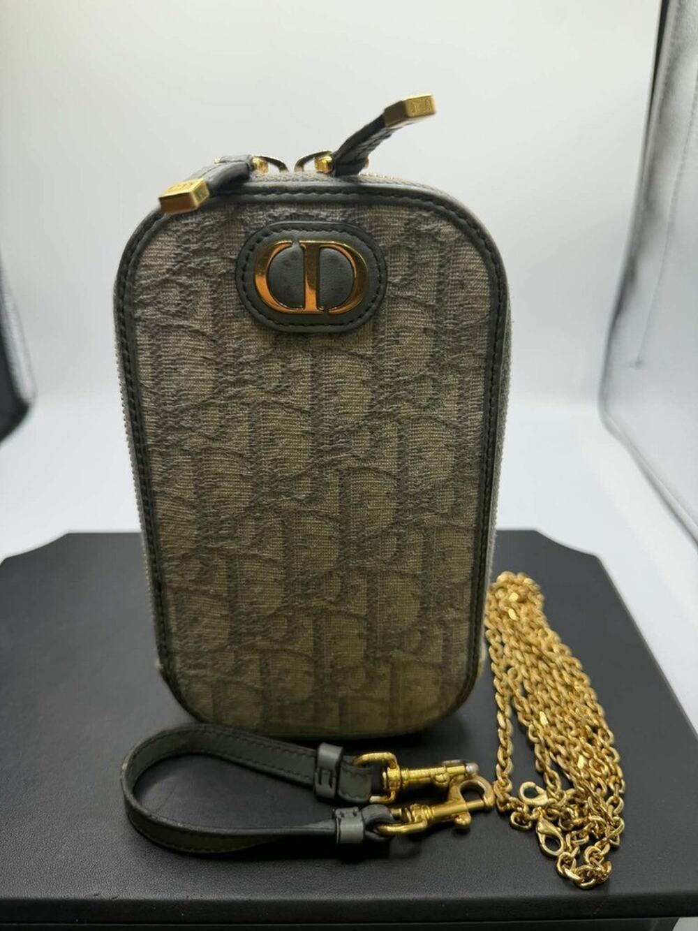 Christian Dior 30 Montaigne Call'in Phone Holder SPB-MS 361647